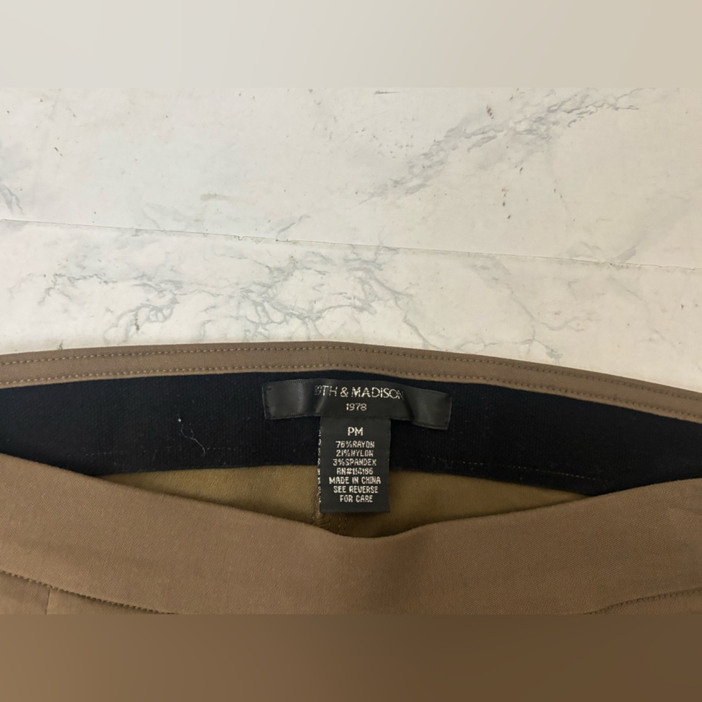 89th & Madison Brown Stretch Comfort Waist Trouser Pants Women's Sz PM Petite - Picture 5 of 5